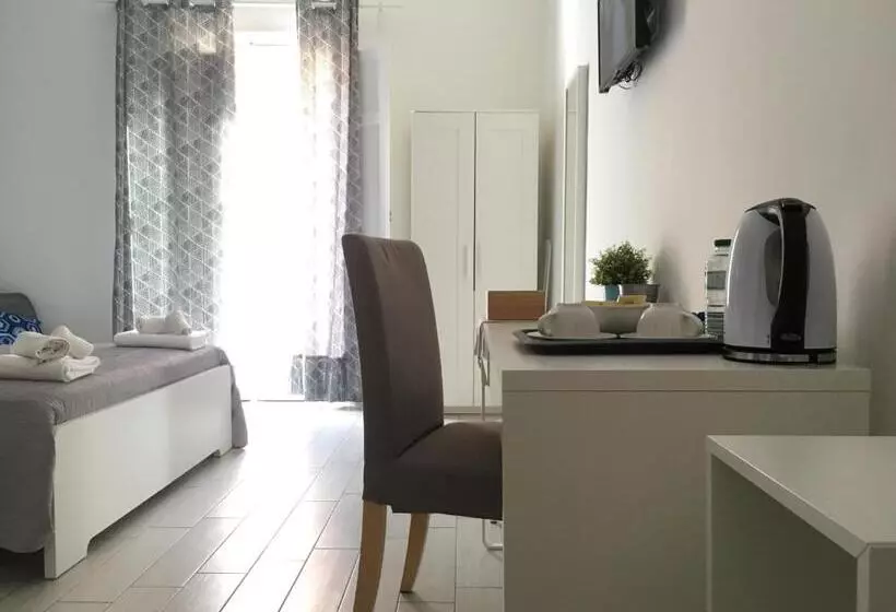 ベッドアンドブレックファースト Torrearsa 17