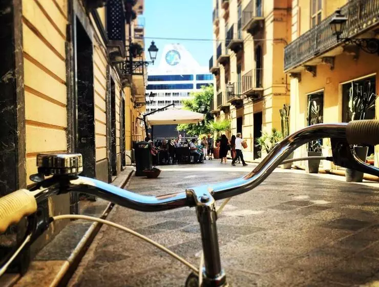 ベッドアンドブレックファースト Torrearsa 17