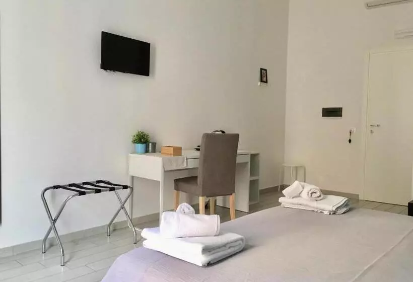 ベッドアンドブレックファースト Torrearsa 17