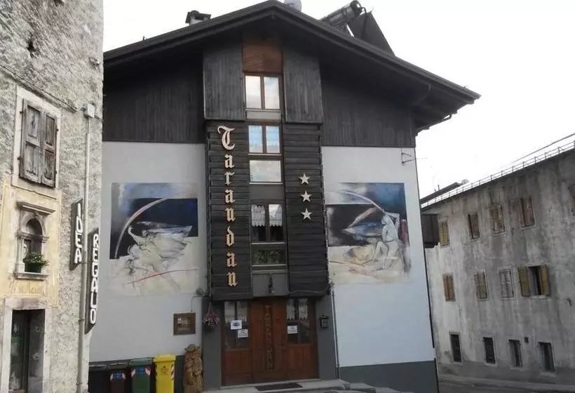 Hotelli Albergo Meuble Tarandan