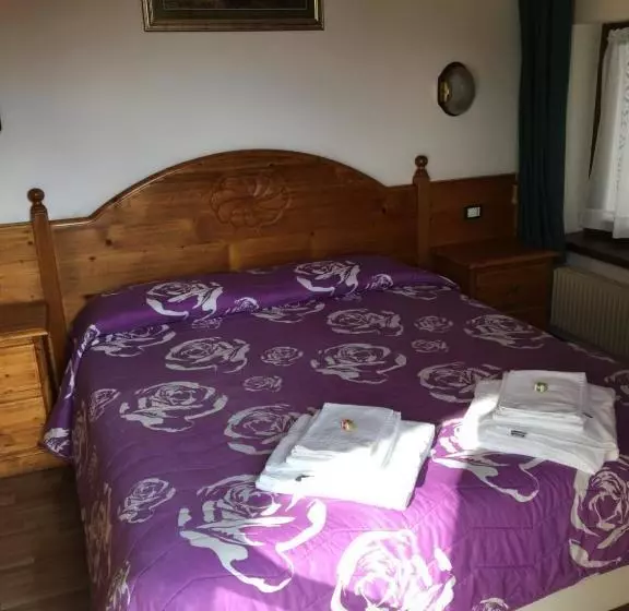 Hotelli Albergo Meuble Tarandan