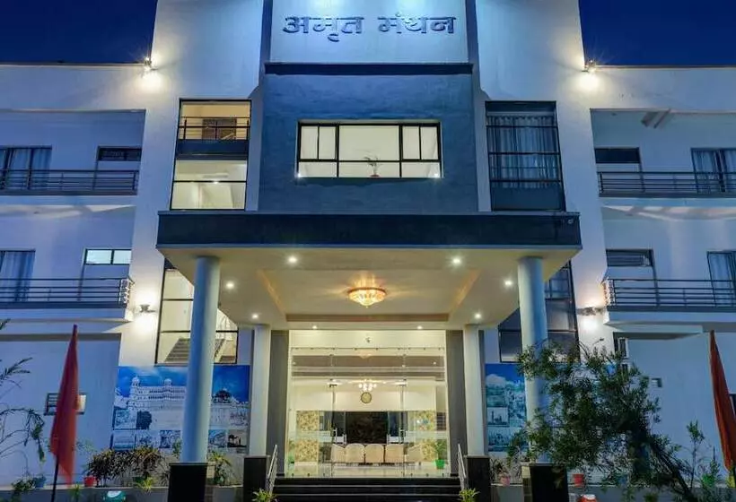 ホテル Amrit Manthan