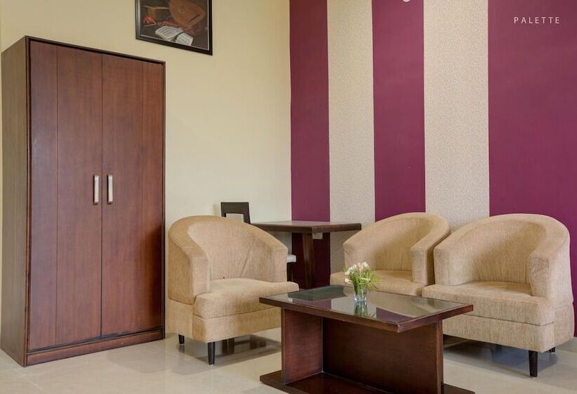 酒店 Amrit Manthan