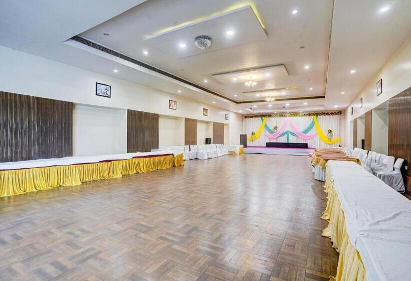 酒店 Amrit Manthan