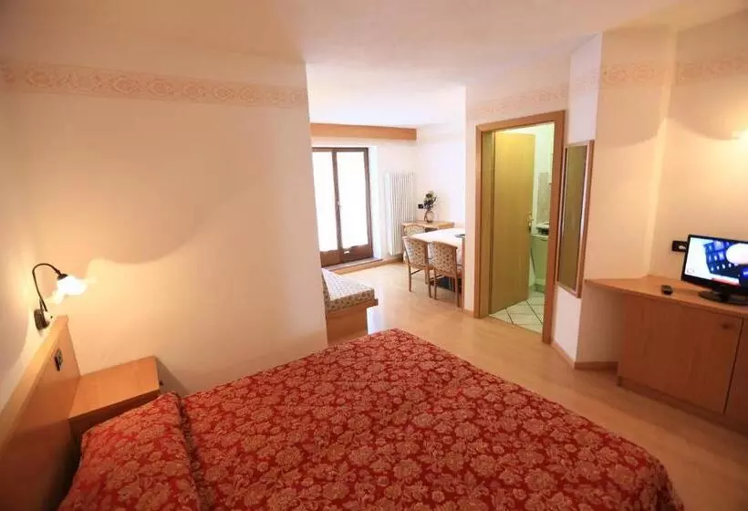 Hotelli Appartamenti Arnica