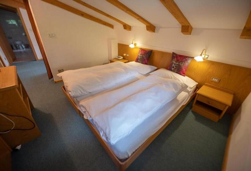 Hotel Appartamenti Arnica