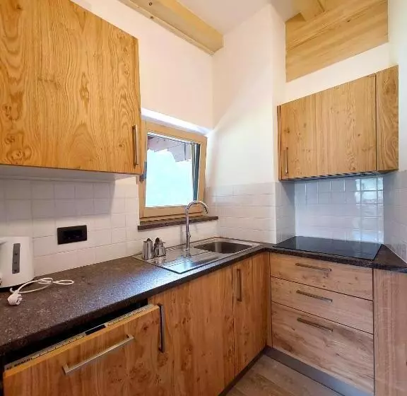 Hotelli Appartamenti Arnica