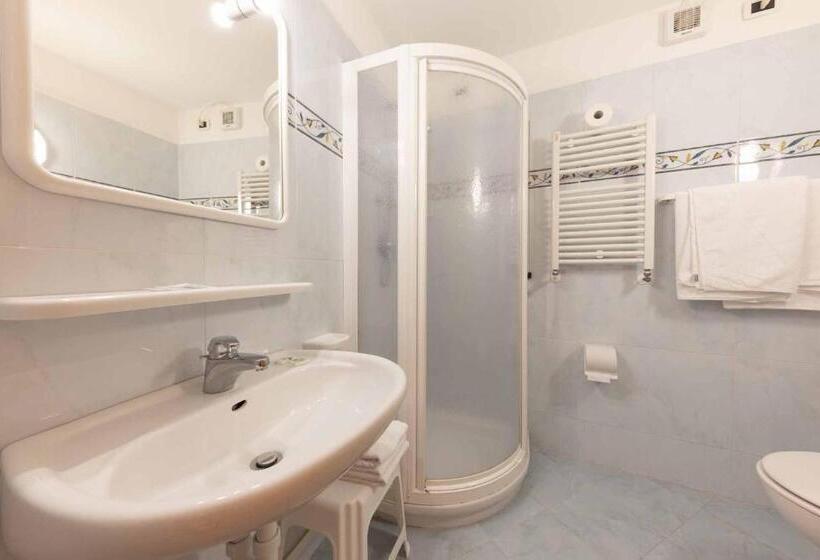 Hotel Appartamenti Arnica