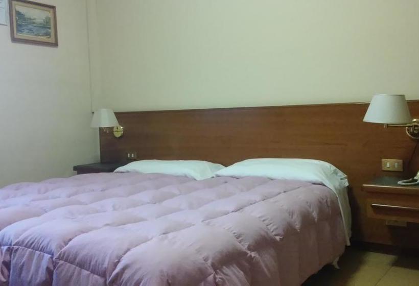 בית מלון כפרי Due Fontane