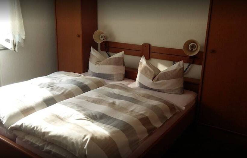 ホテル Gaststätte Pfingsten