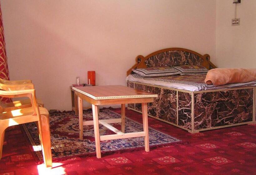 Hotel Howrah Guest House