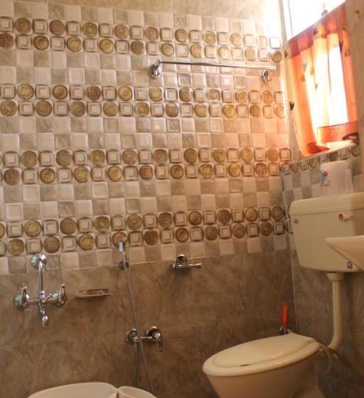 Hotel Howrah Guest House