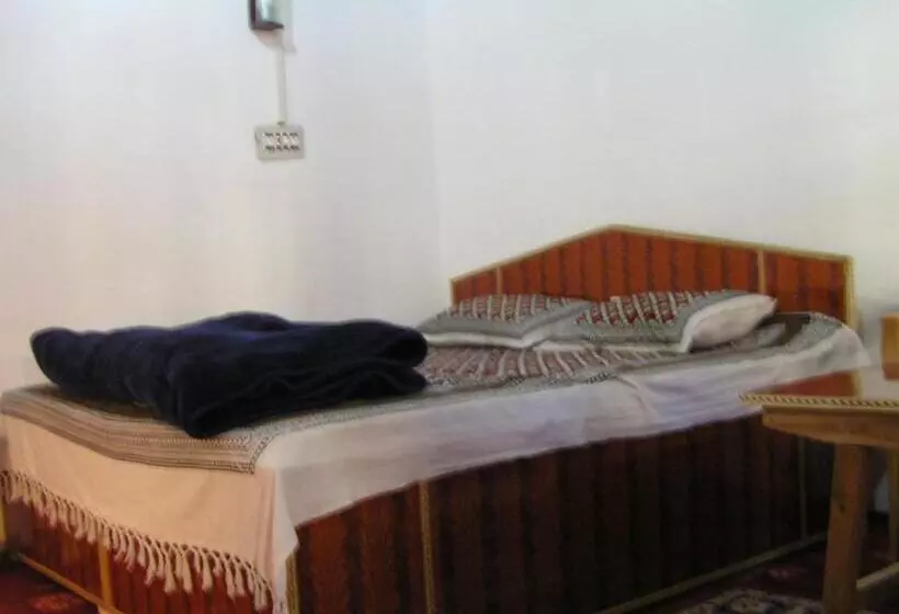 Hotelli Howrah Guest House