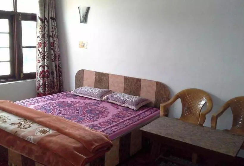 Hotelli Howrah Guest House