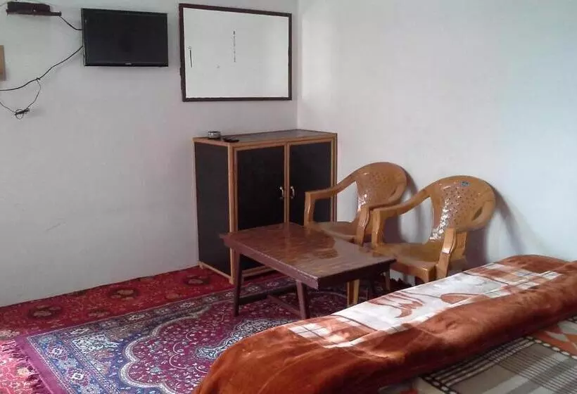 Hotelli Howrah Guest House