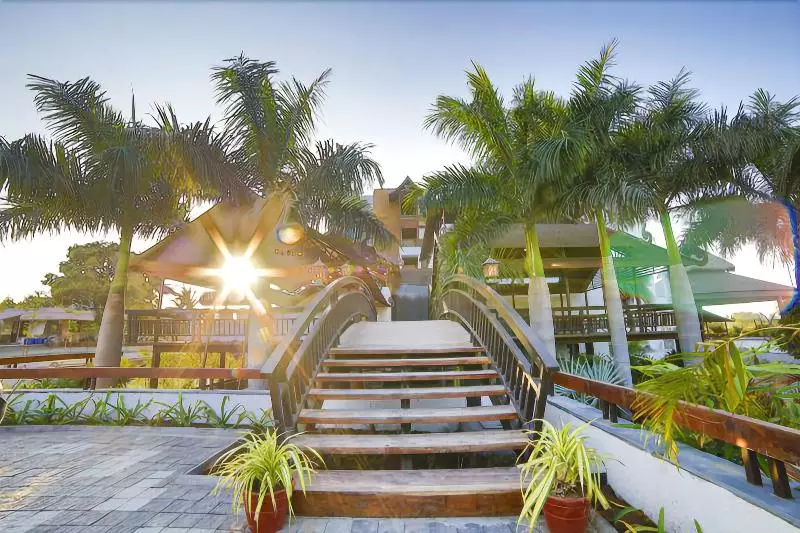 Hotelli Rudraksh Club & Resort