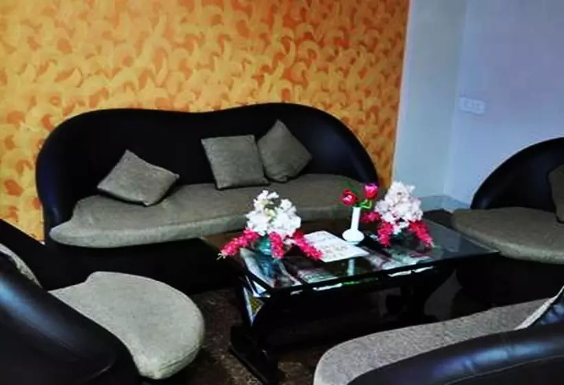 هتل Savera A Business Luxury
