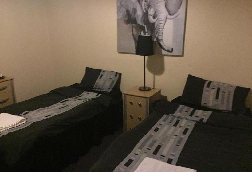 酒店 The White Hart