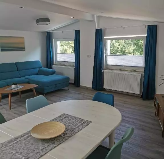 Retkeilymaja Gästehaus Twee Linden