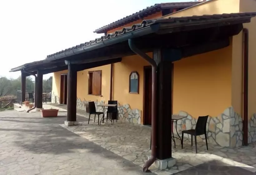 Aamiaismajoitus (B&B) Agriturismo Vallesessanta