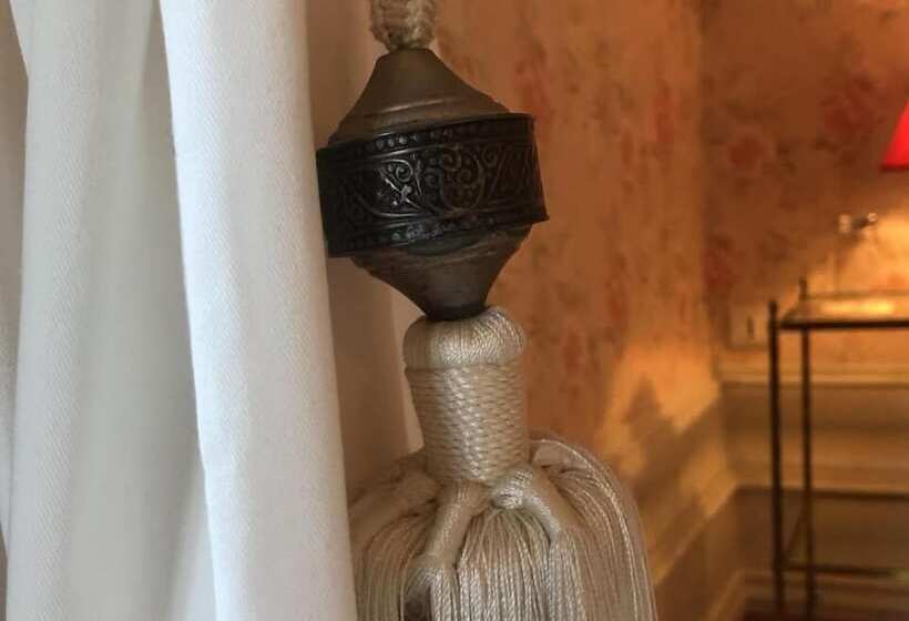 مبيت وإفطار Château De Panloy