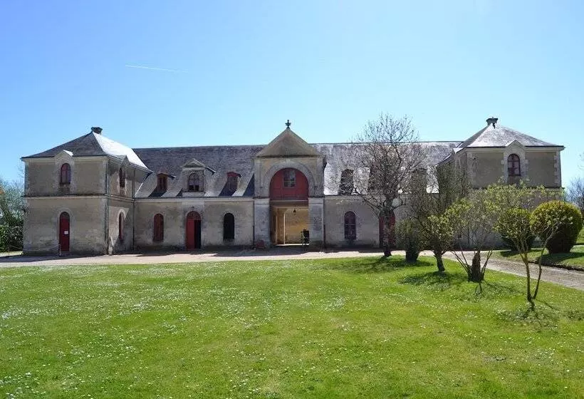 ベッドアンドブレックファースト Château De Panloy