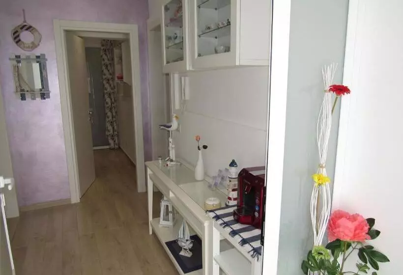 تختخواب و صبحانه La Voce Del Violino