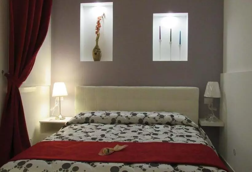 تختخواب و صبحانه La Voce Del Violino