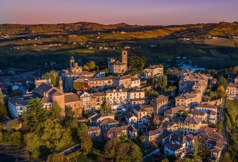 تختخواب و صبحانه Langhe Country House