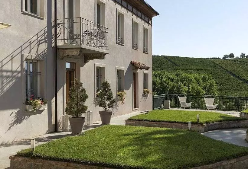 تختخواب و صبحانه Langhe Country House