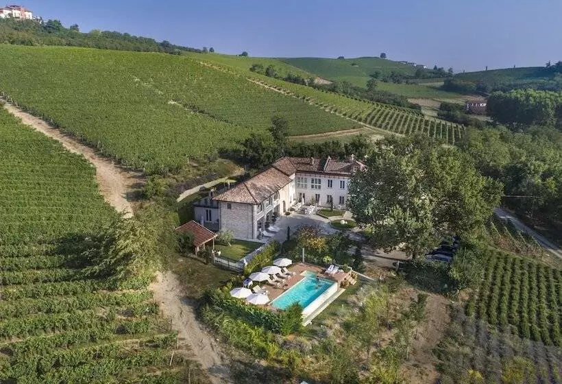 تختخواب و صبحانه Langhe Country House