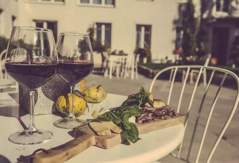 تختخواب و صبحانه Langhe Country House