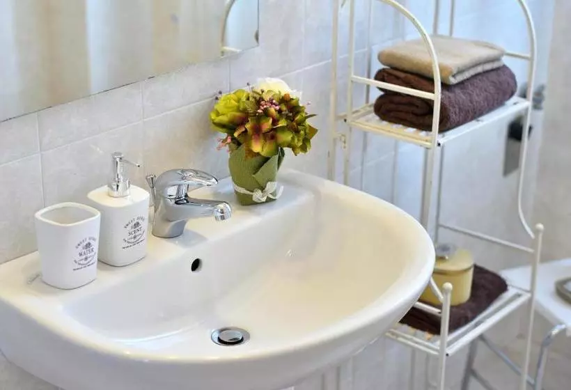 B&b Le Stanze Del Sole