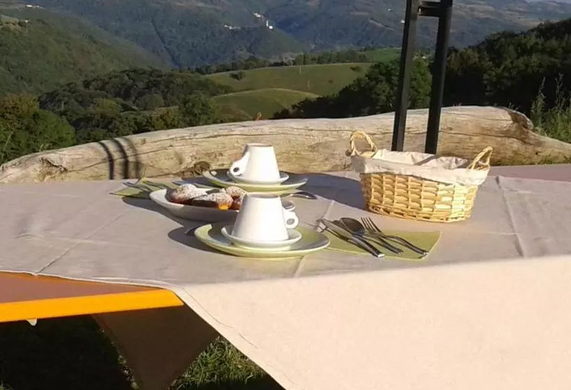 Aamiaismajoitus (B&B) Malga Zebari