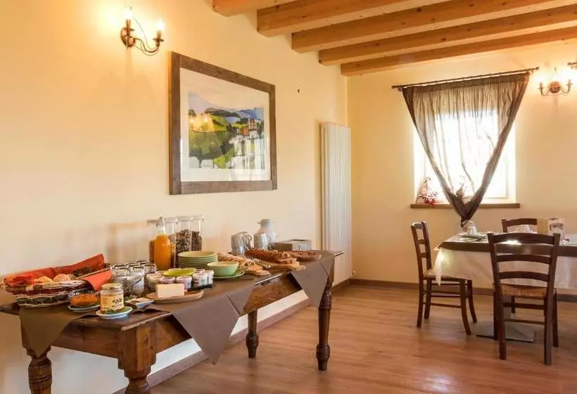 Aamiaismajoitus (B&B) Malga Zebari