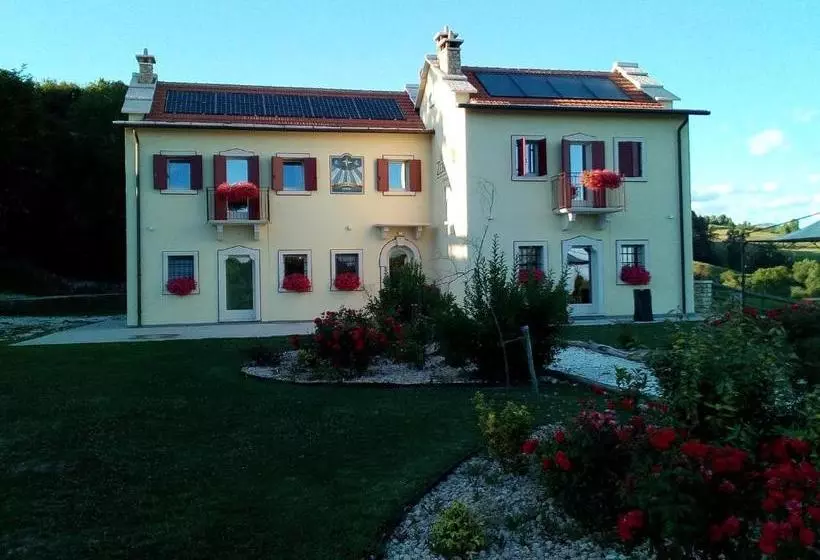 Aamiaismajoitus (B&B) Malga Zebari