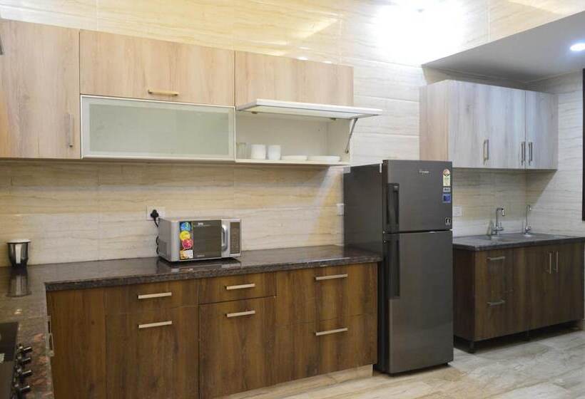 민박 When In Gurgaon   Service Apartments Near Medanta Medicity