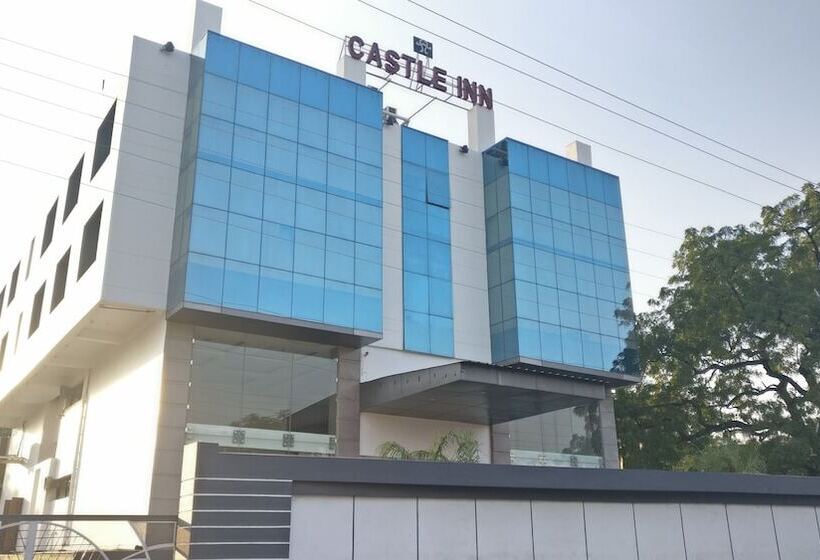 בית מלון כפרי Castle Inn