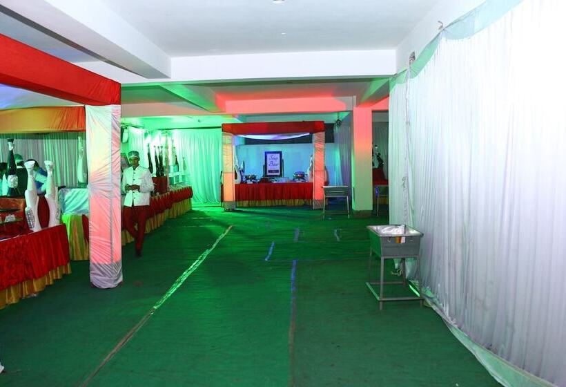 בית מלון כפרי Castle Inn