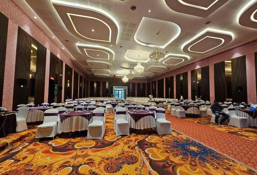 Uva Meridian Bay Resort & Spa