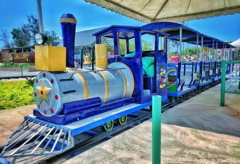 Uva Meridian Bay Resort & Spa