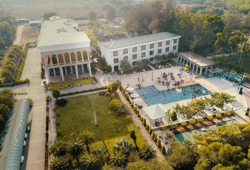 Uva Meridian Bay Resort & Spa