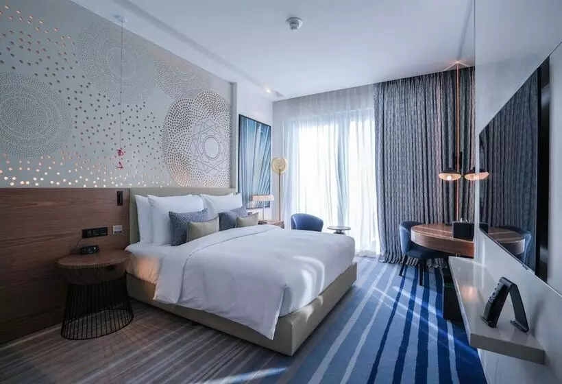Tumbi West Palm Beach Hotel Dubai,tapestry Collection Hilton