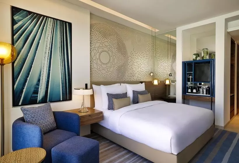 Tumbi West Palm Beach Hotel Dubai,tapestry Collection Hilton