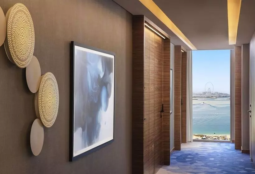 Tumbi West Palm Beach Hotel Dubai,tapestry Collection Hilton