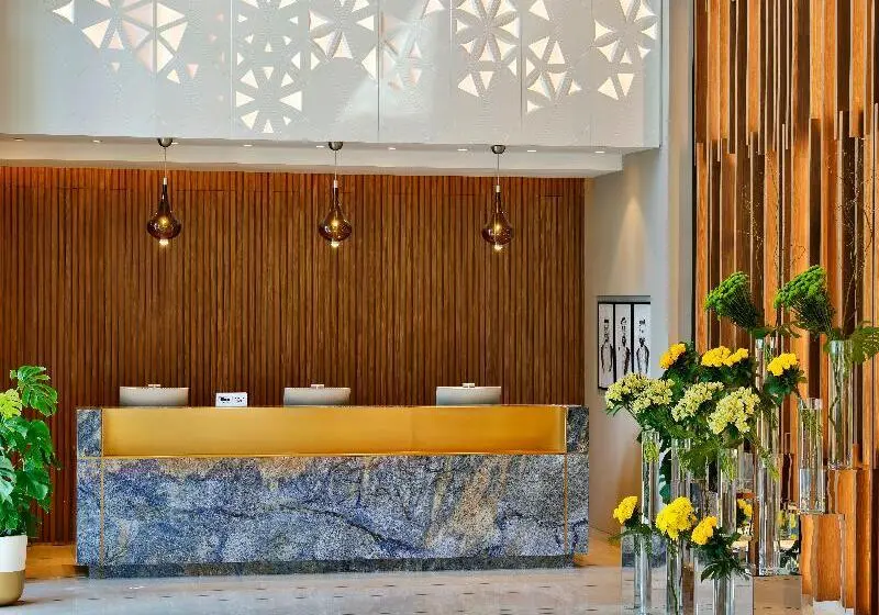 Tumbi West Palm Beach Hotel Dubai,tapestry Collection Hilton