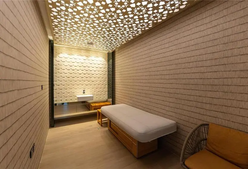 Tumbi Hotel Dubai The Palm, Tapestry Collection By Hilton