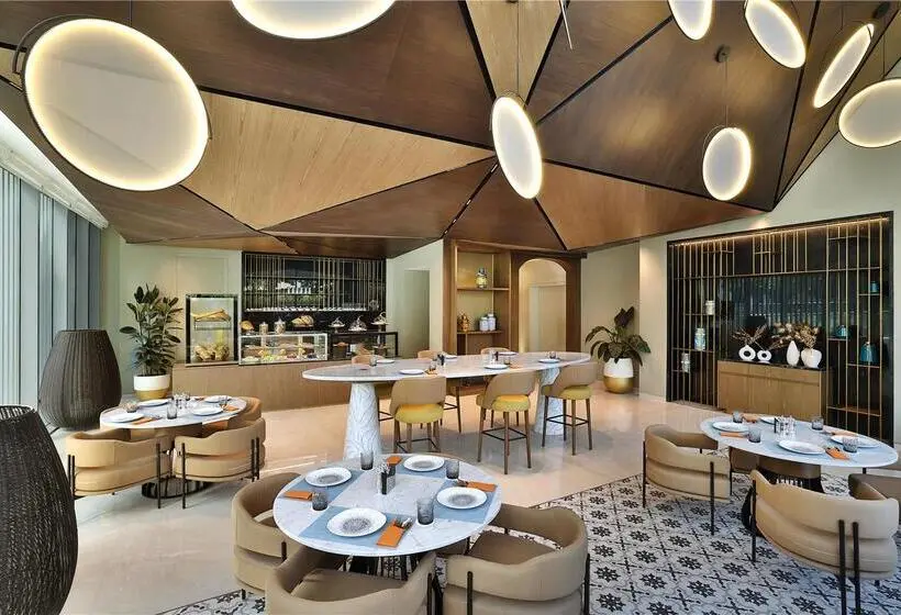 Tumbi Hotel Dubai The Palm, Tapestry Collection By Hilton
