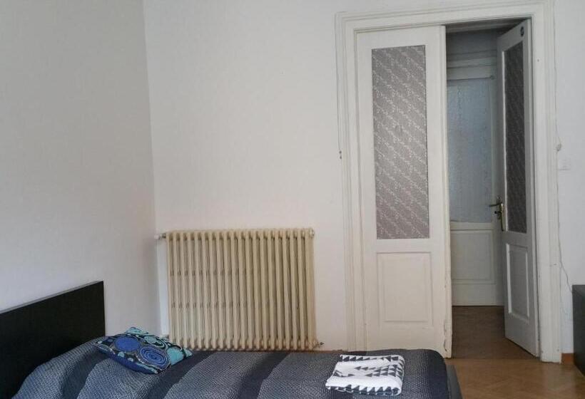 تختخواب و صبحانه Affittacamere Guerrero Jr Tra Storia E Cultura