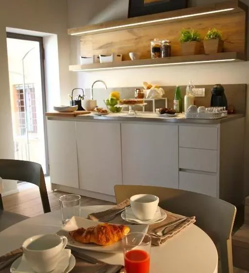 Aamiaismajoitus (B&B) 32 Bnb Camerecaffè